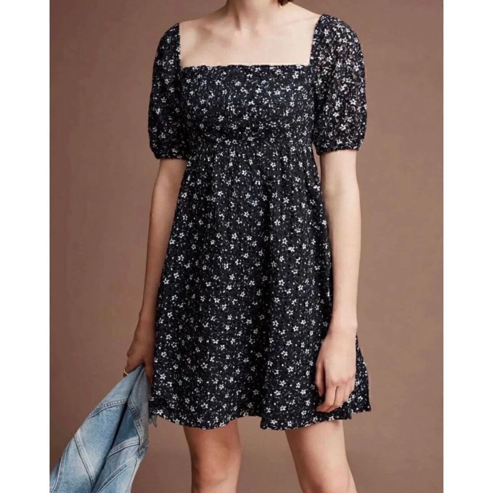 Maeve Anthropologie Lillianne Floral Mini Dress eyelet lace smocked size 0